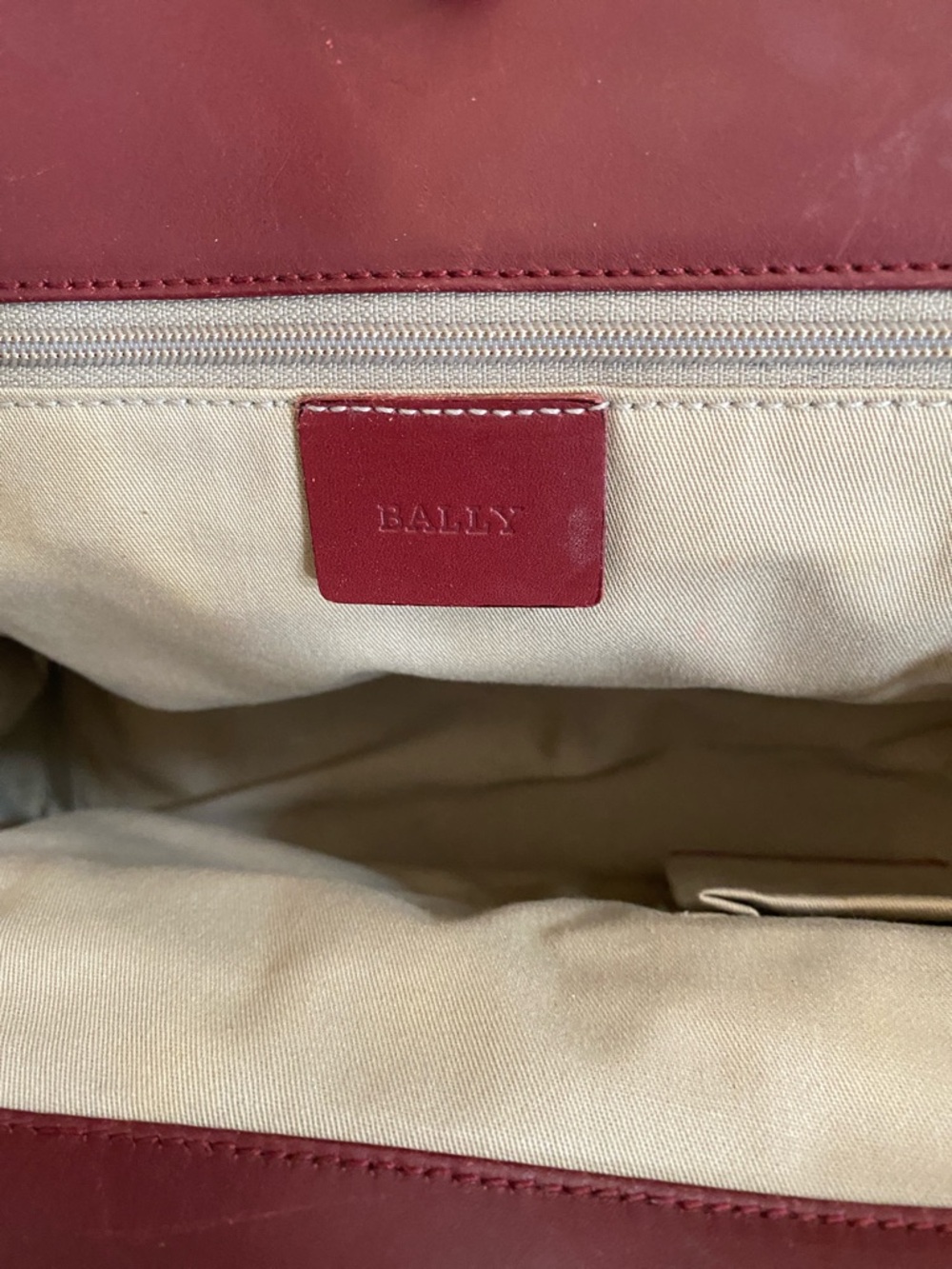 Bally women’s leather hand bag - Picture 6 of 9